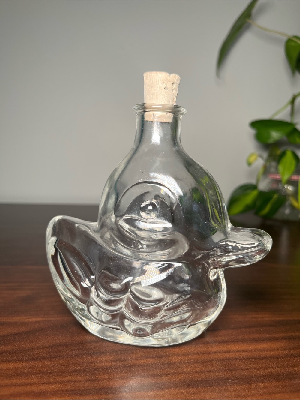 Vintage Duck Shaped Glass Bottle / Decanter 🦆✨ - Picture 4 of 9